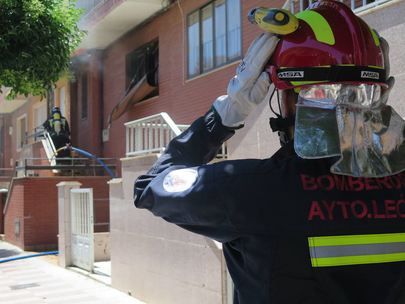 Fotos: Explota un televisor y desata un incendio en una vivienda de El Ejido