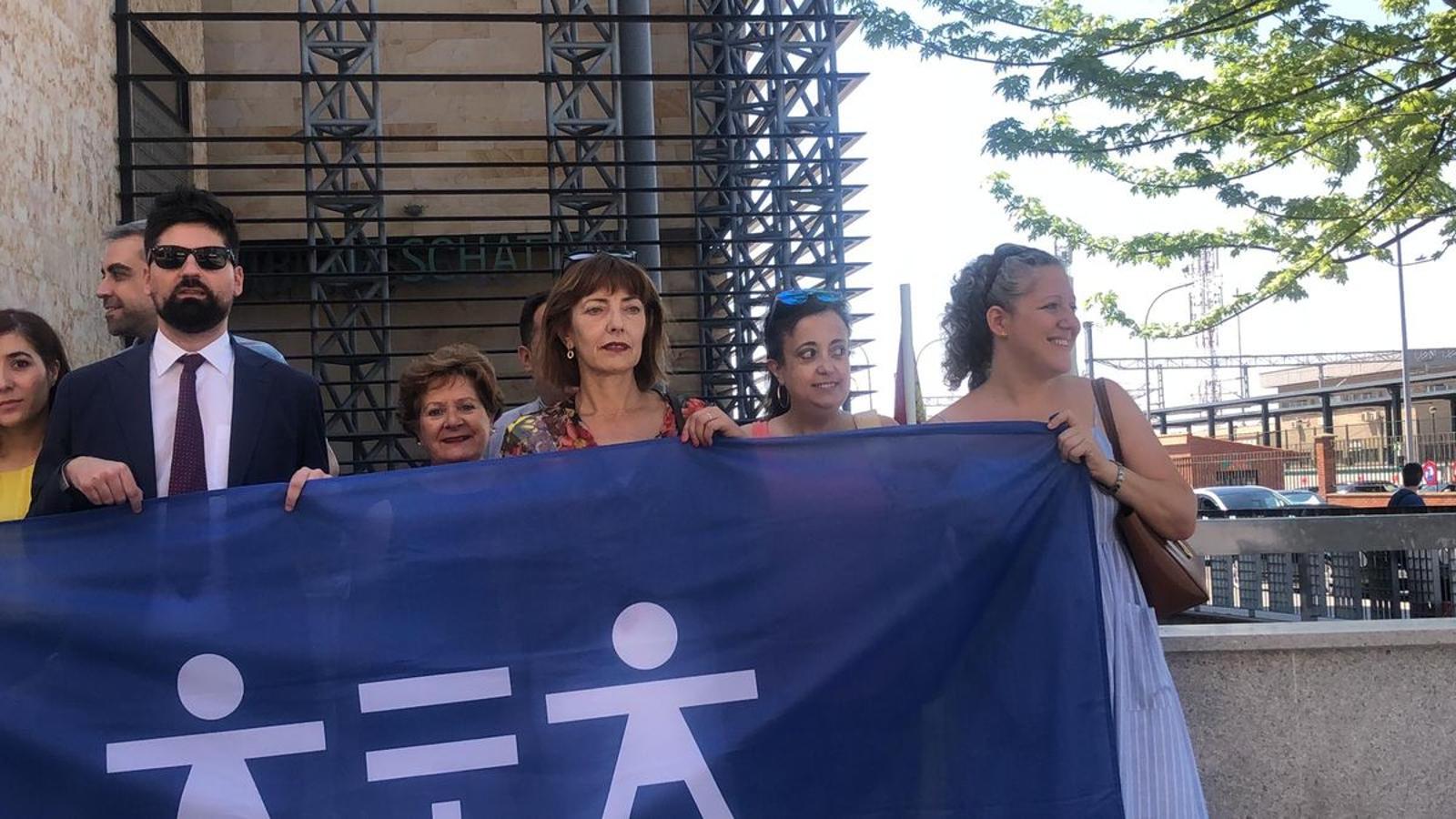 Fotos: Los abogados se reivindican como garantes de la justicia gratuita y piden más reconocimiento