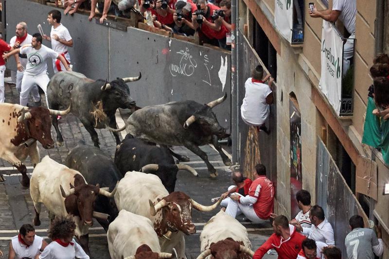 Fotos: Los Miura dejan varios heridos por asta