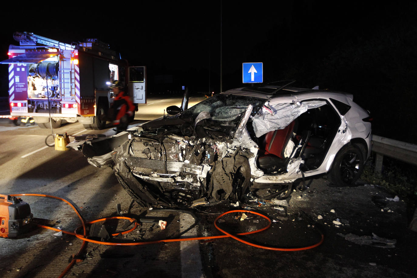 Fotos: Un muerto y cinco heridos en un accidente provocado por un kamikaze en la &#039;Y&#039;