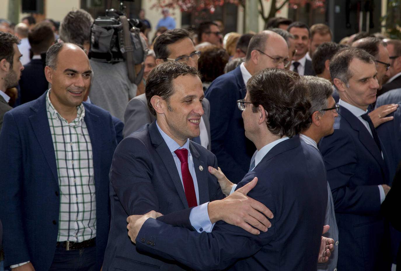 Imágenes del acto de toma de posesión celebrado este miércoles en el Colegio de la Asunción, sede de la Junta