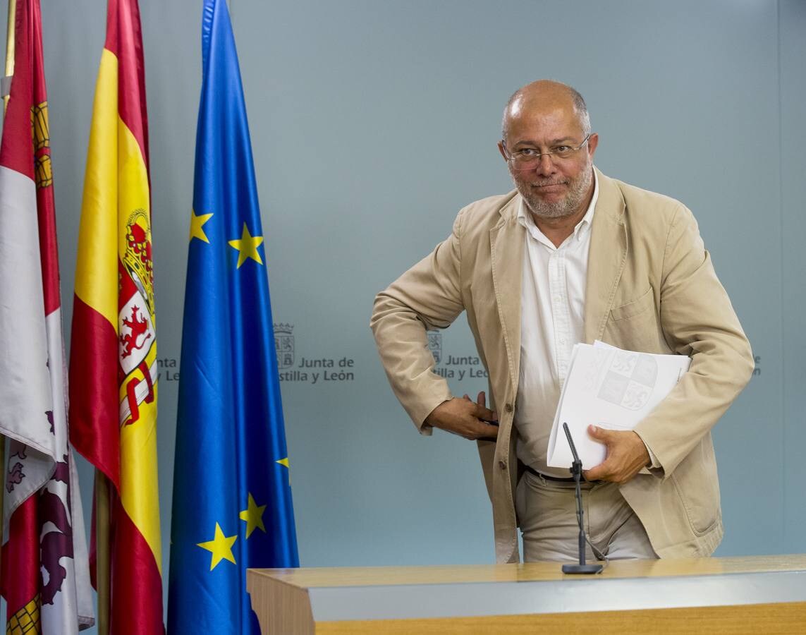 El vicepresidente de la Junta y portavoz, Francisco Igea, durante la rueda de prensa posterior al Consejo de Gobierno de Castilla y León.