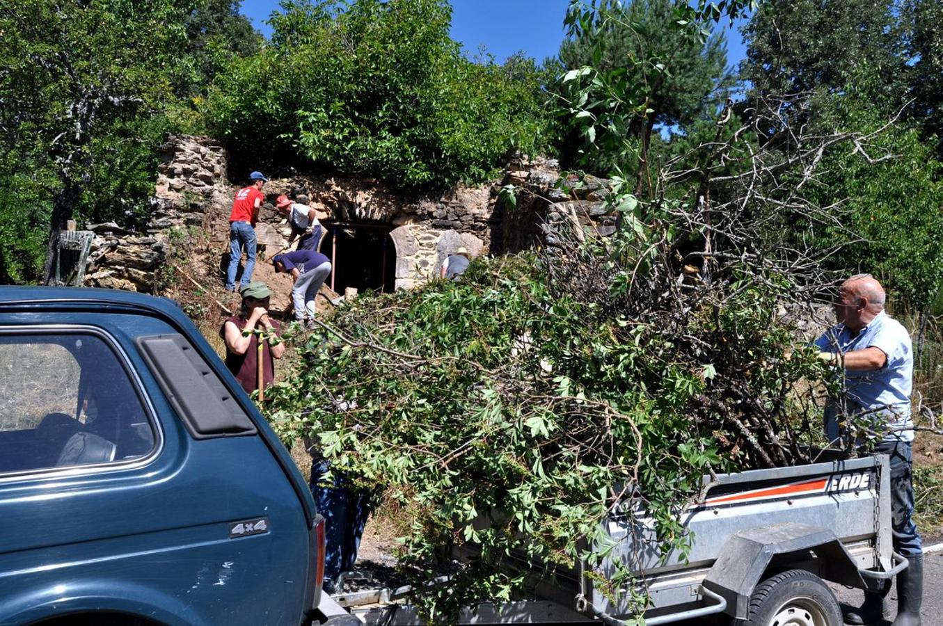 Fotos: Promonumenta acondiciona la Ermita de Robledo de Omaña