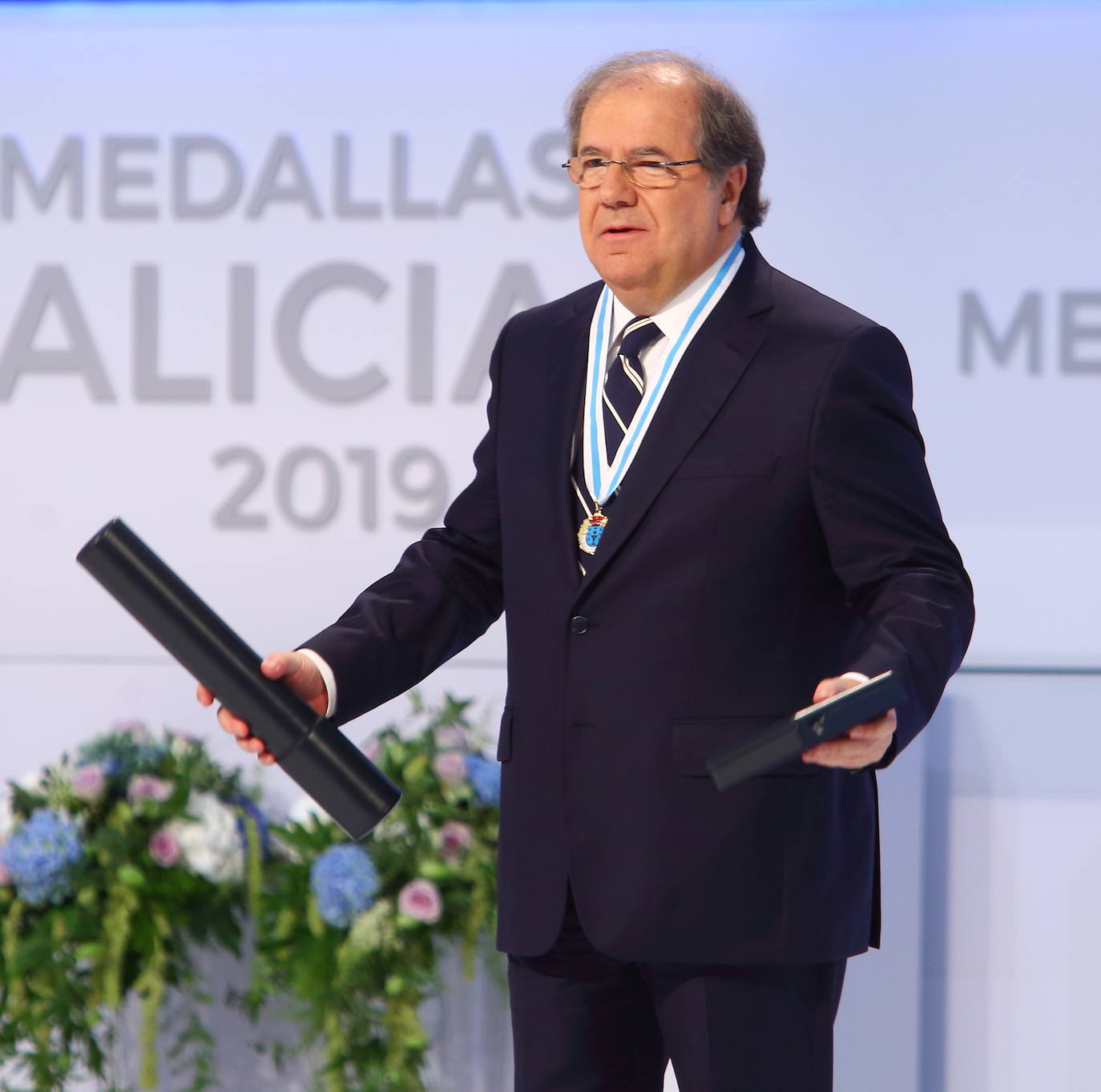 Fotos: Herrera recibe la Medalla de Oro de Galicia