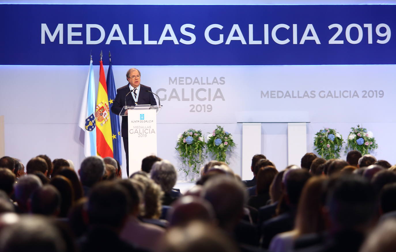 Fotos: Herrera recibe la Medalla de Oro de Galicia