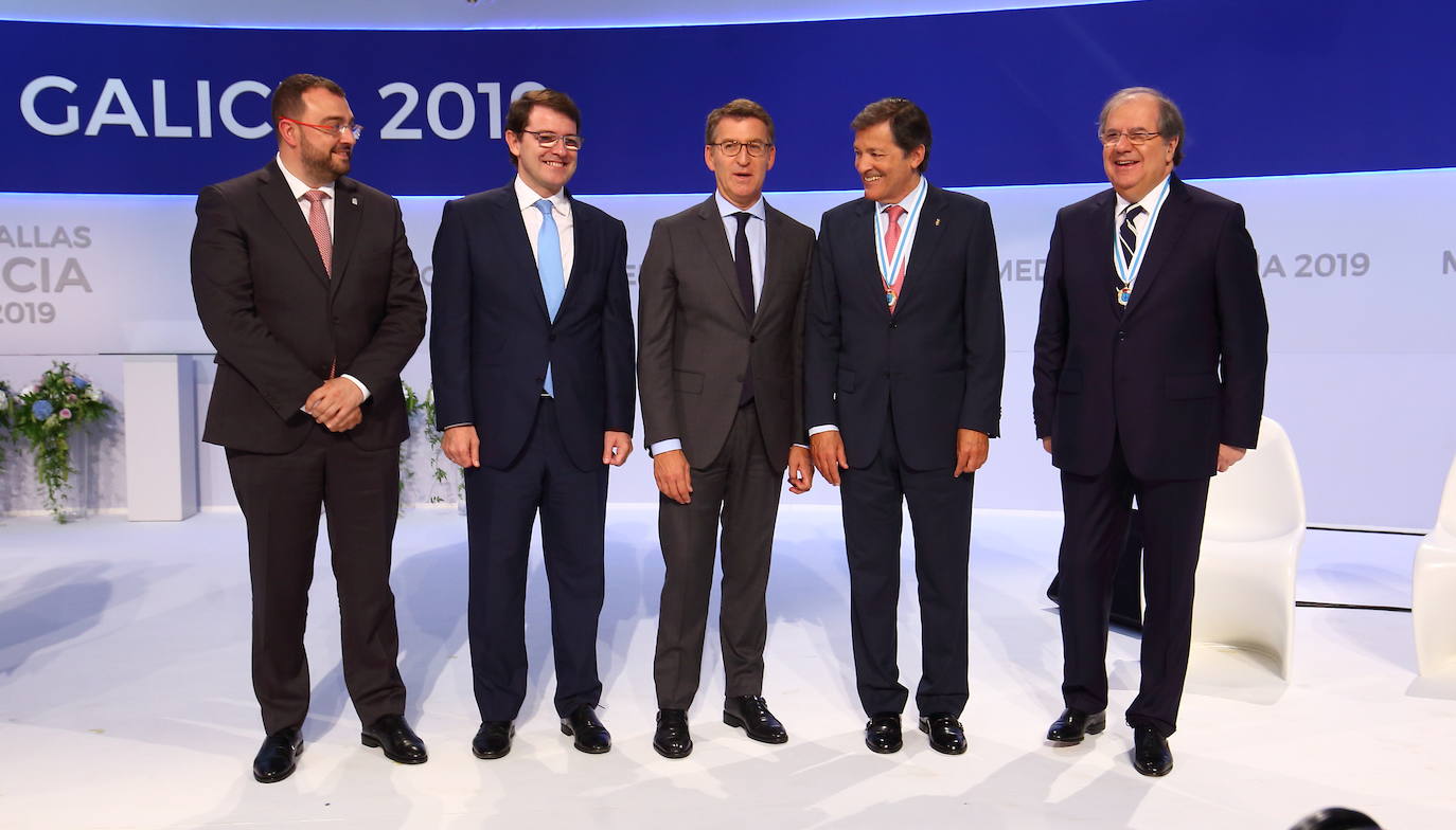 Fotos: Herrera recibe la Medalla de Oro de Galicia