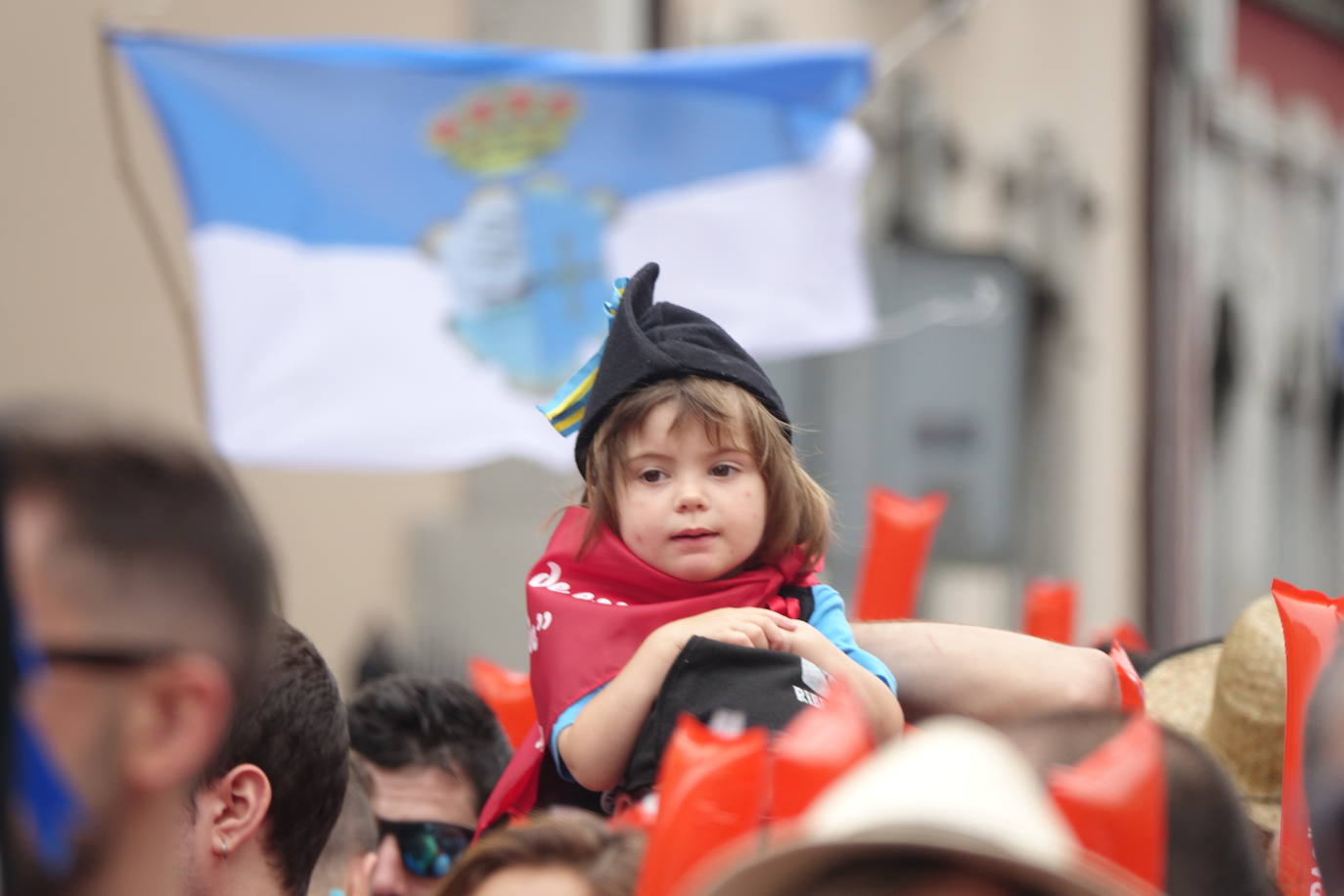 Miles de personas disfrutaron este sábado de la fiesta de las piragüas. ¡Búscate en nuestra galería! 