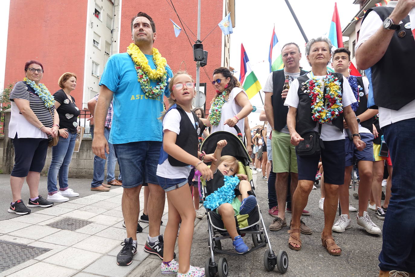 Miles de personas disfrutaron este sábado de la fiesta de las piragüas. ¡Búscate en nuestra galería! 