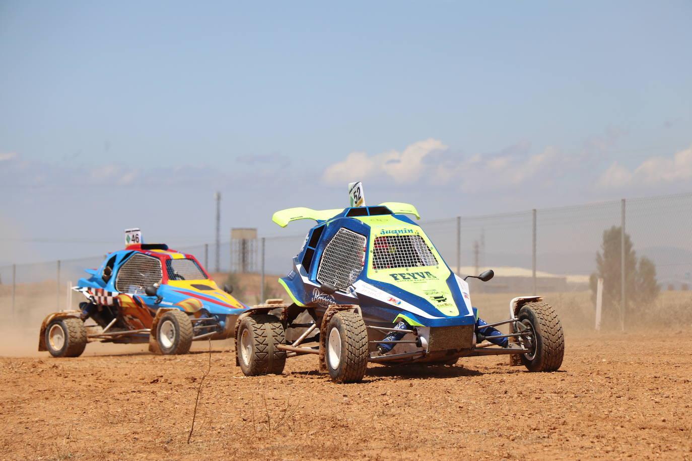 Fotos: El mejor autocross se cita en el circuito de Los Cucharales