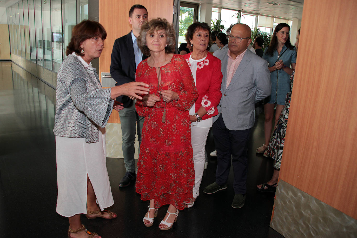 Fotos: La ministra de Sanidad, María Luisa Carcedo, visita el CRE de San Andrés del Rabanedo