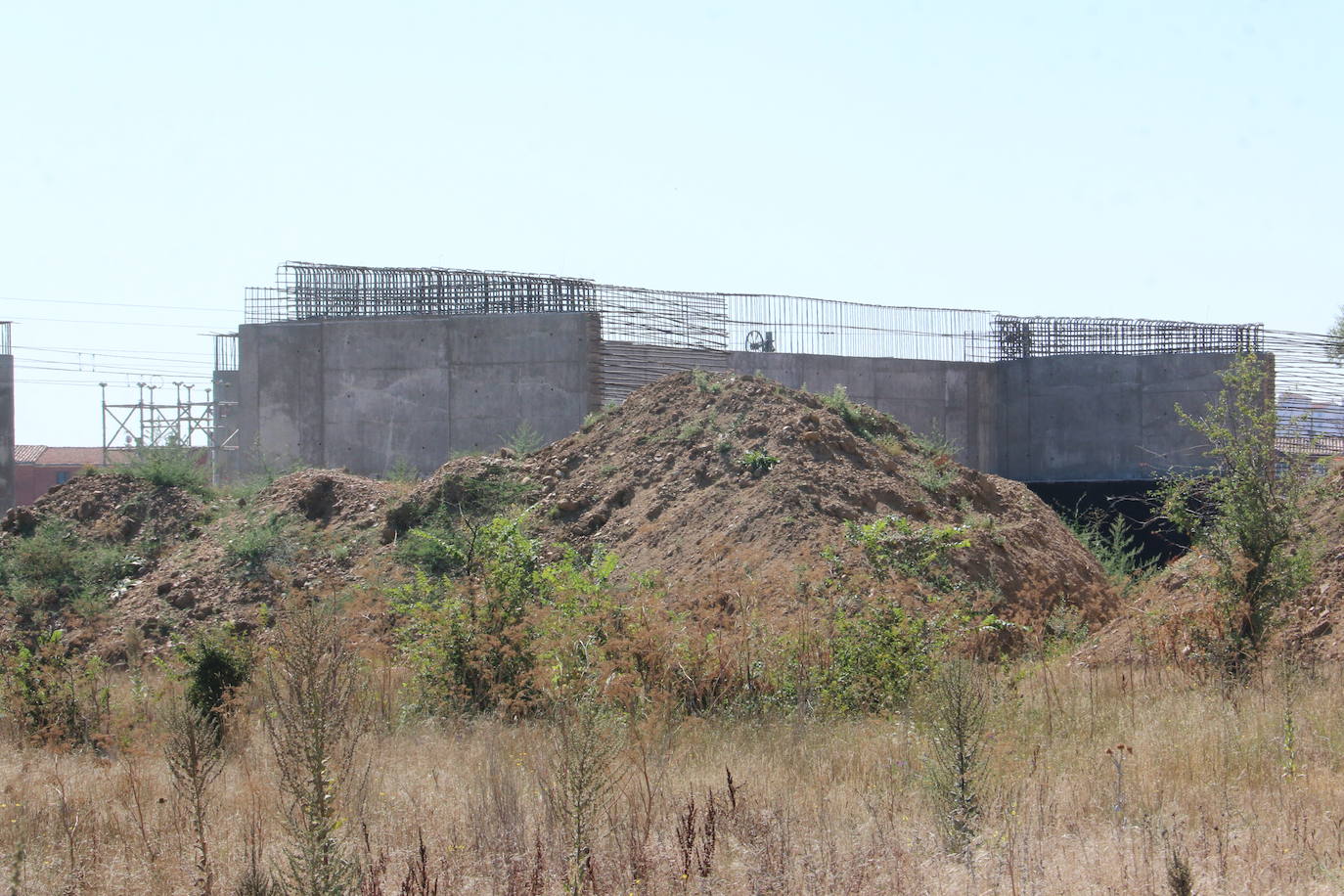 Fotos: Obras de construcción del paso elevando entre San Andrés y la rotonda del Hospital San Juan de Dios