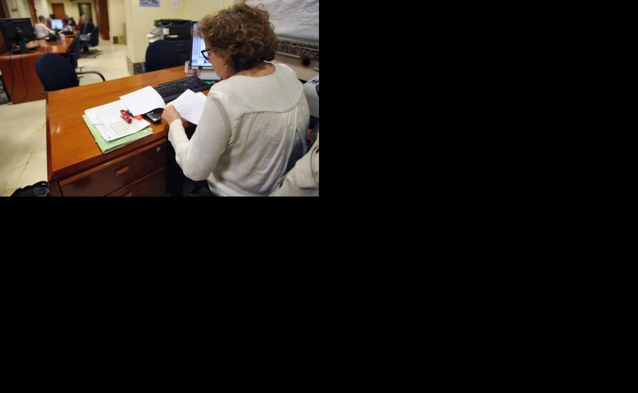 Las mujeres representan el 33% de los empresarios individuales en Castilla y León