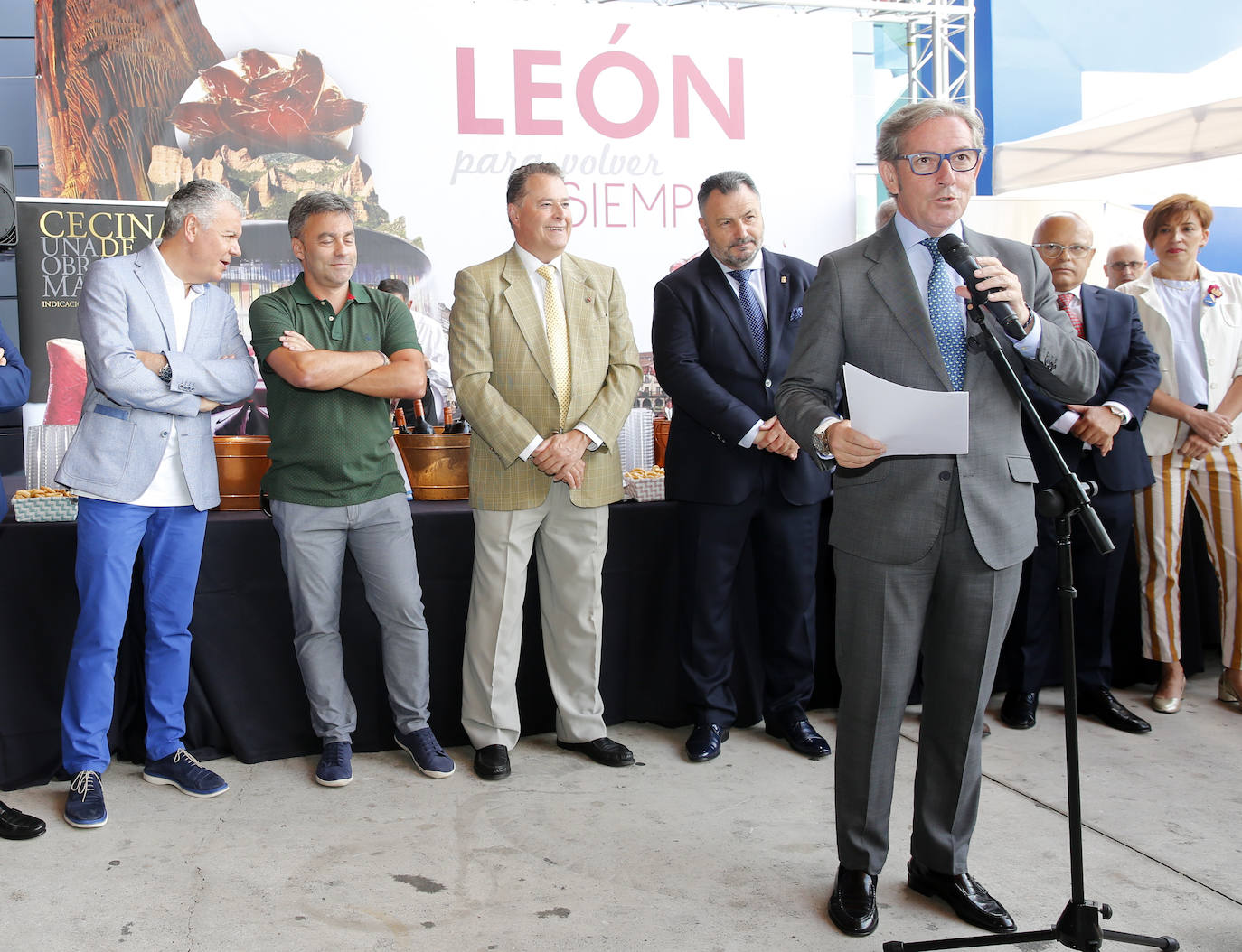 Fotos: La Feria de Muestras de Gijón celebra el Día de León