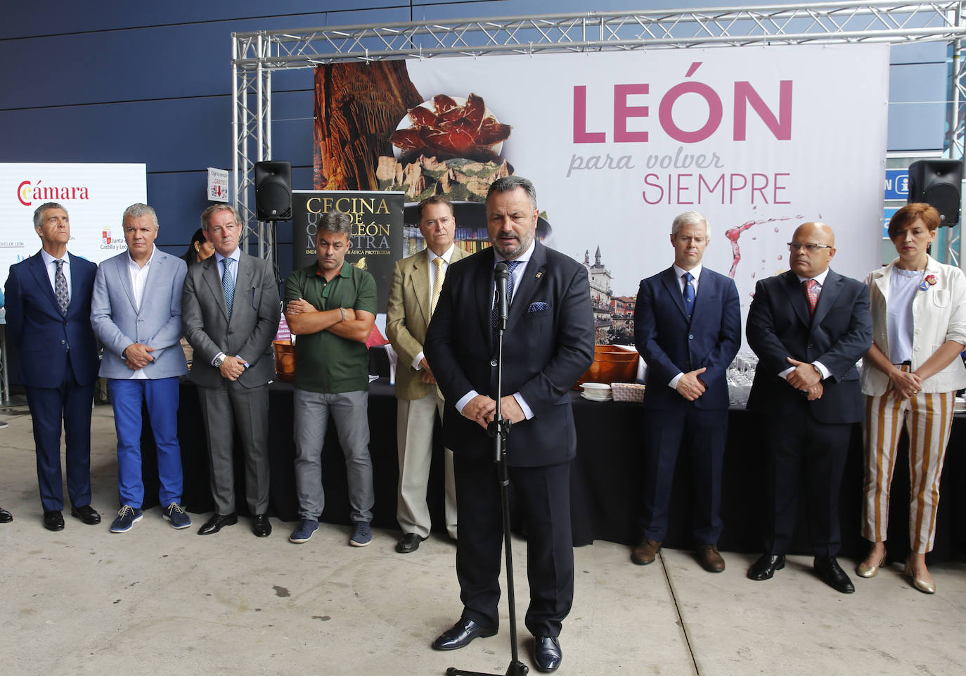 Fotos: La Feria de Muestras de Gijón celebra el Día de León