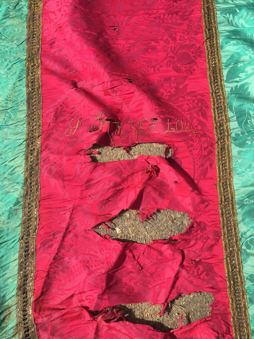 Fotos: San Pedro de los Oteros recupera su pendón