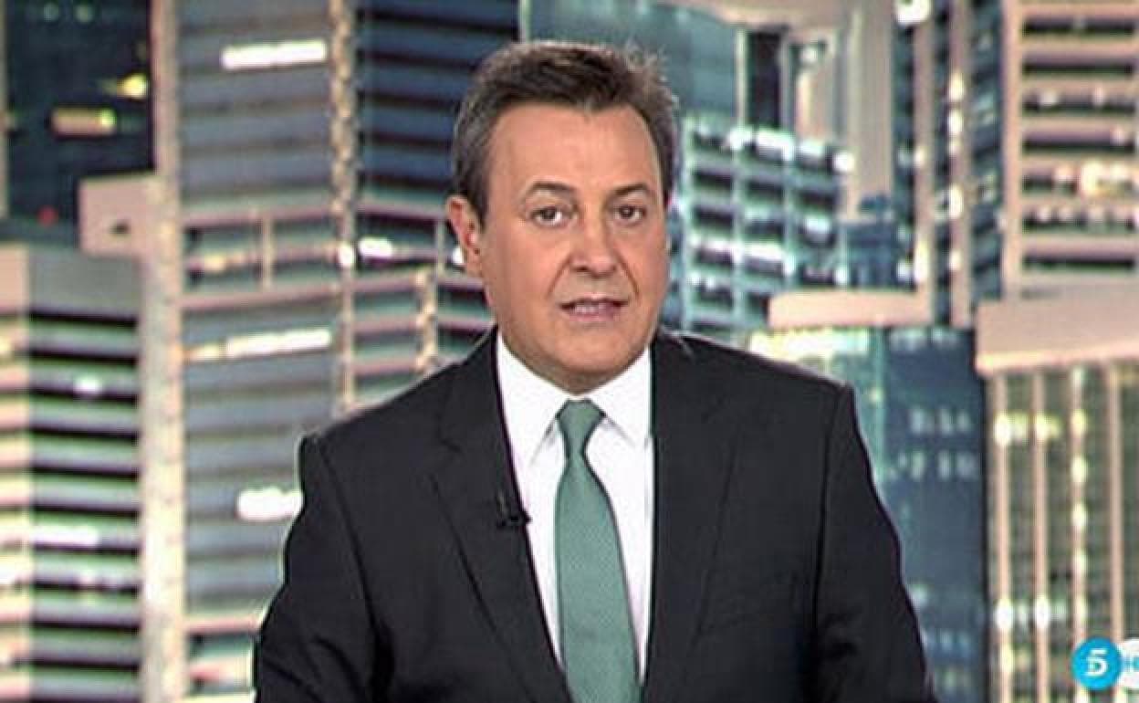 El informativo que presenta en Telecinco José Ribagorda ha liderado en agosto su franja.