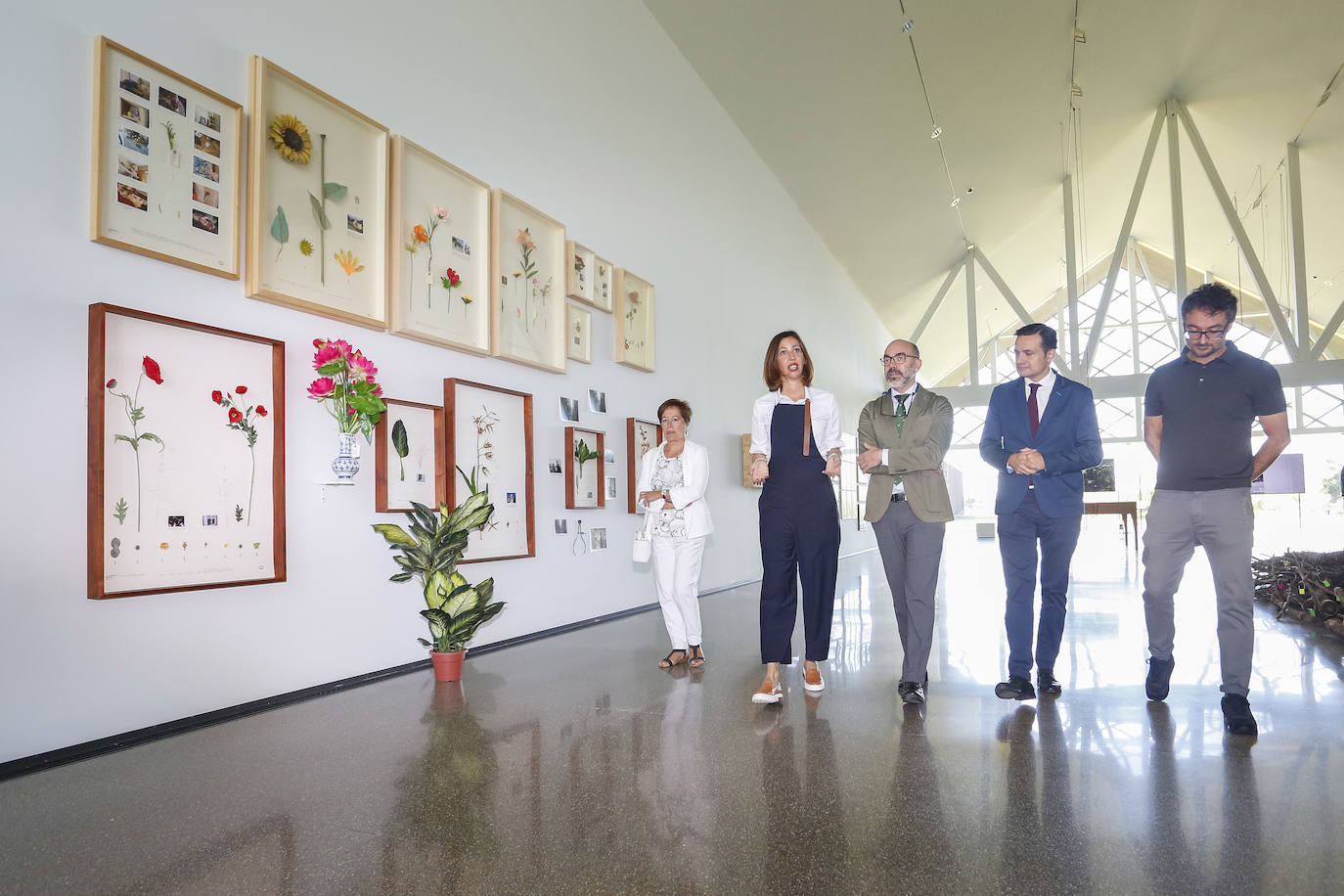 El consejero de Cultura y Turismo, Javier Ortega Álvarez, visita la Fundación Cerezales Antonino y Cinia. 