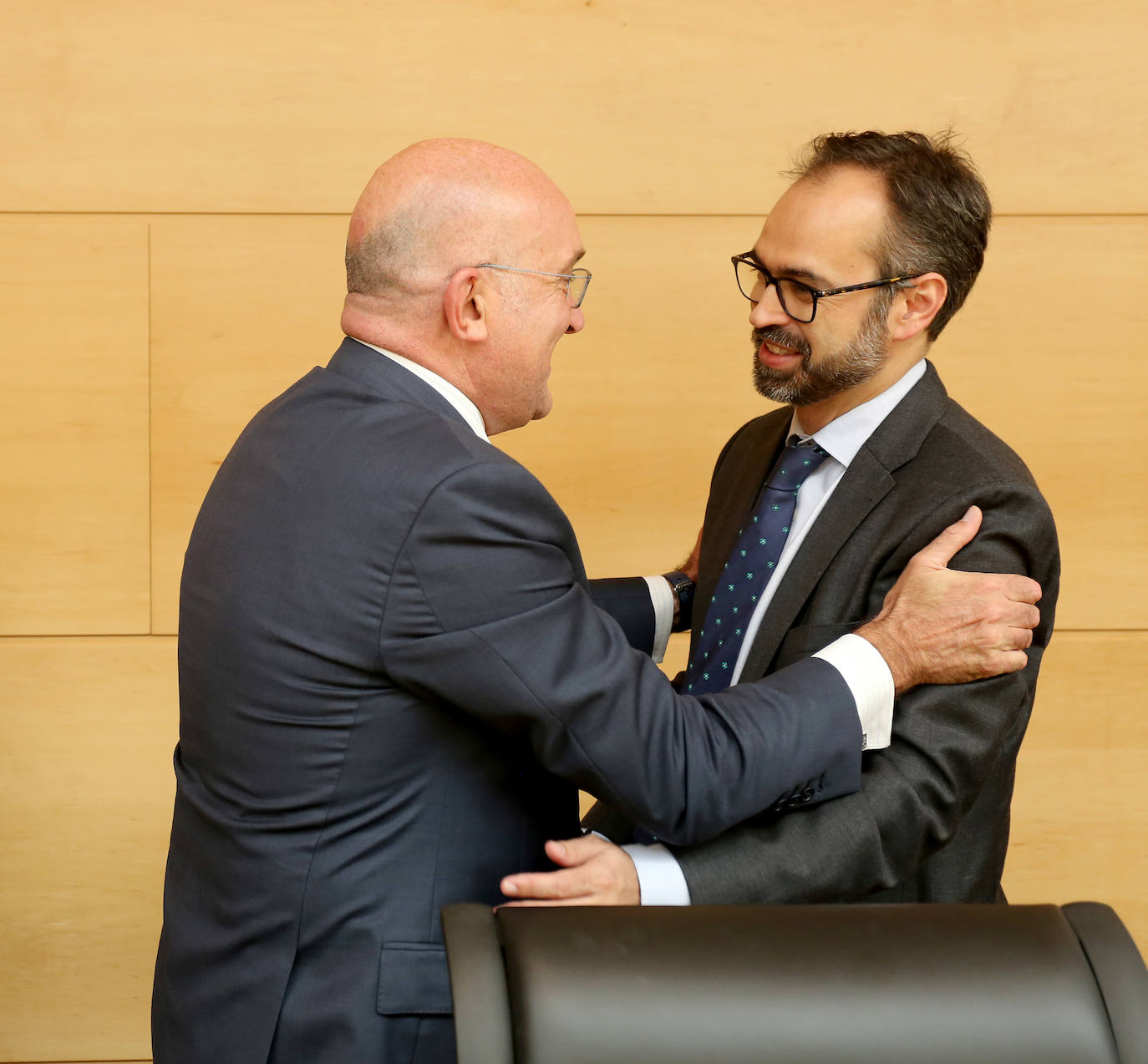 Fotos: Comparecencia en las Cortes para exponer el programa de actuaciones de Agricultura en la presente legislatura