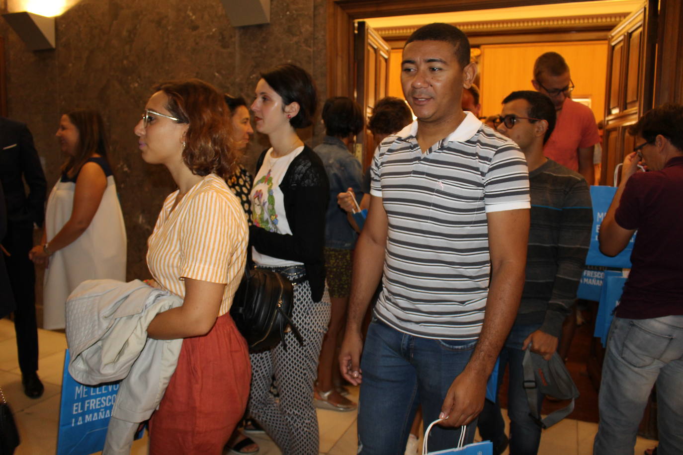 Fotos: El alcalde recibe a los estudiantes internacionales