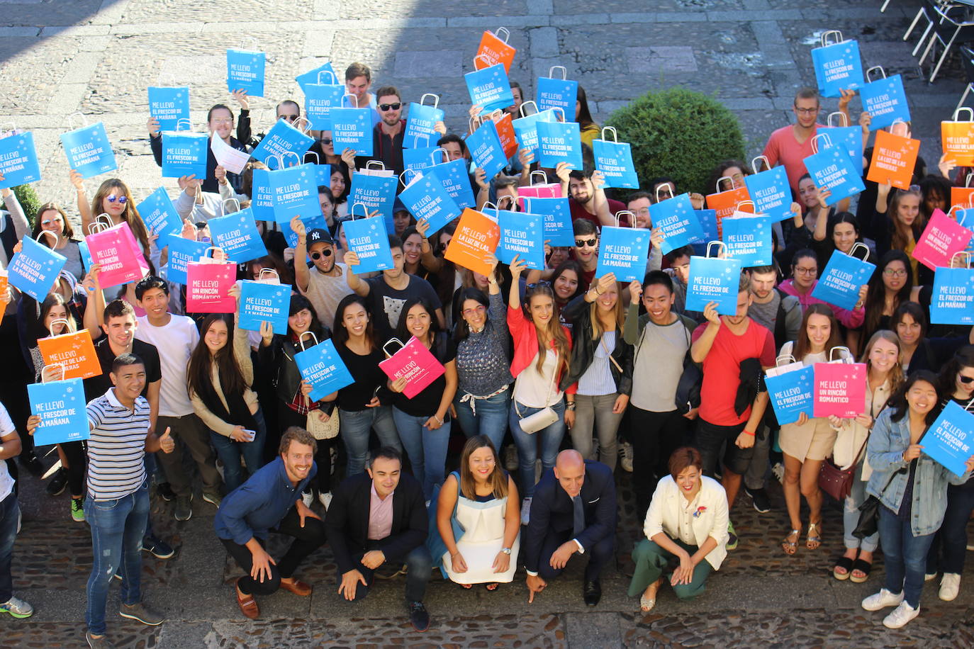 Fotos: El alcalde recibe a los estudiantes internacionales