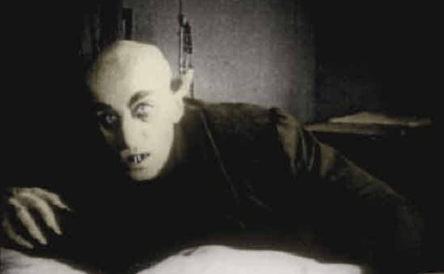 Max Schreck en una escena de la película 'Nosferatu' (1922), de Murnau 