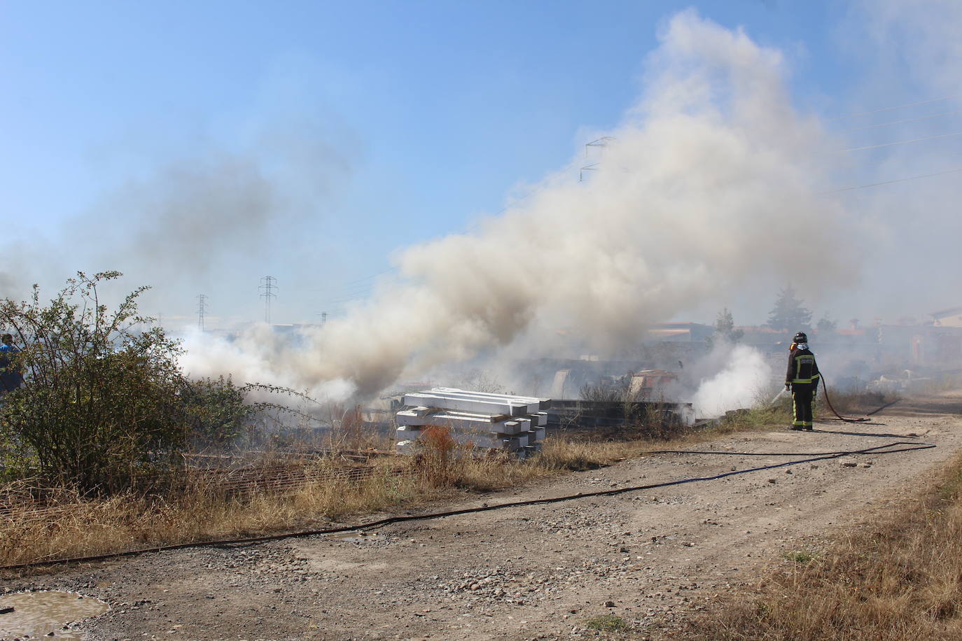 Fotos: Fuego en Trobajo