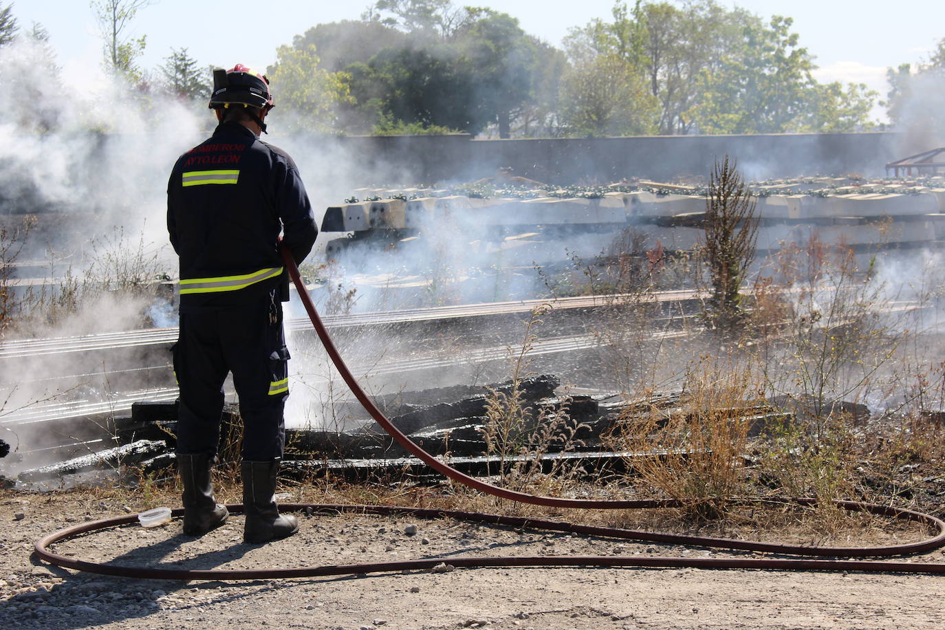 Fotos: Fuego en Trobajo