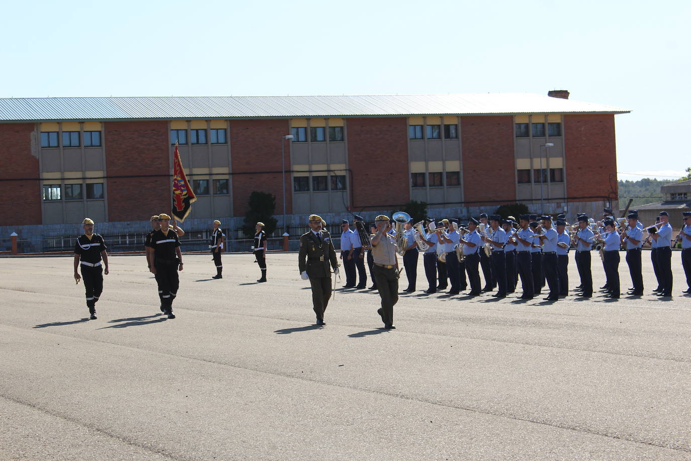 Fotos: Relevo en el mando del V Batallón de la UME