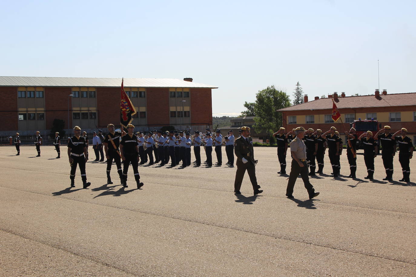 Fotos: Relevo en el mando del V Batallón de la UME