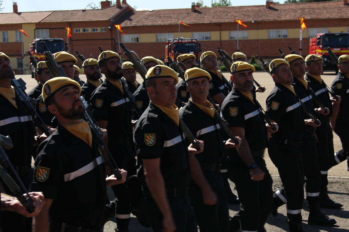 Fotos: Relevo en el mando del V Batallón de la UME