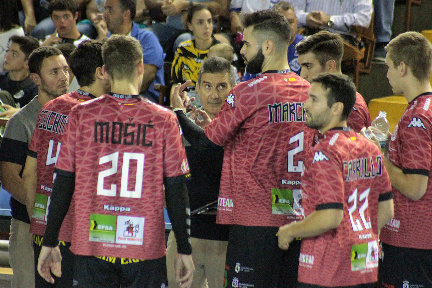 Fotos: Derrota del Abanca Ademar ante Bidasoa Irún