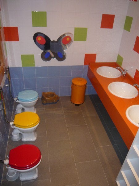 Imagen de un grupo de niños en el Centro Infantil El Álamo.