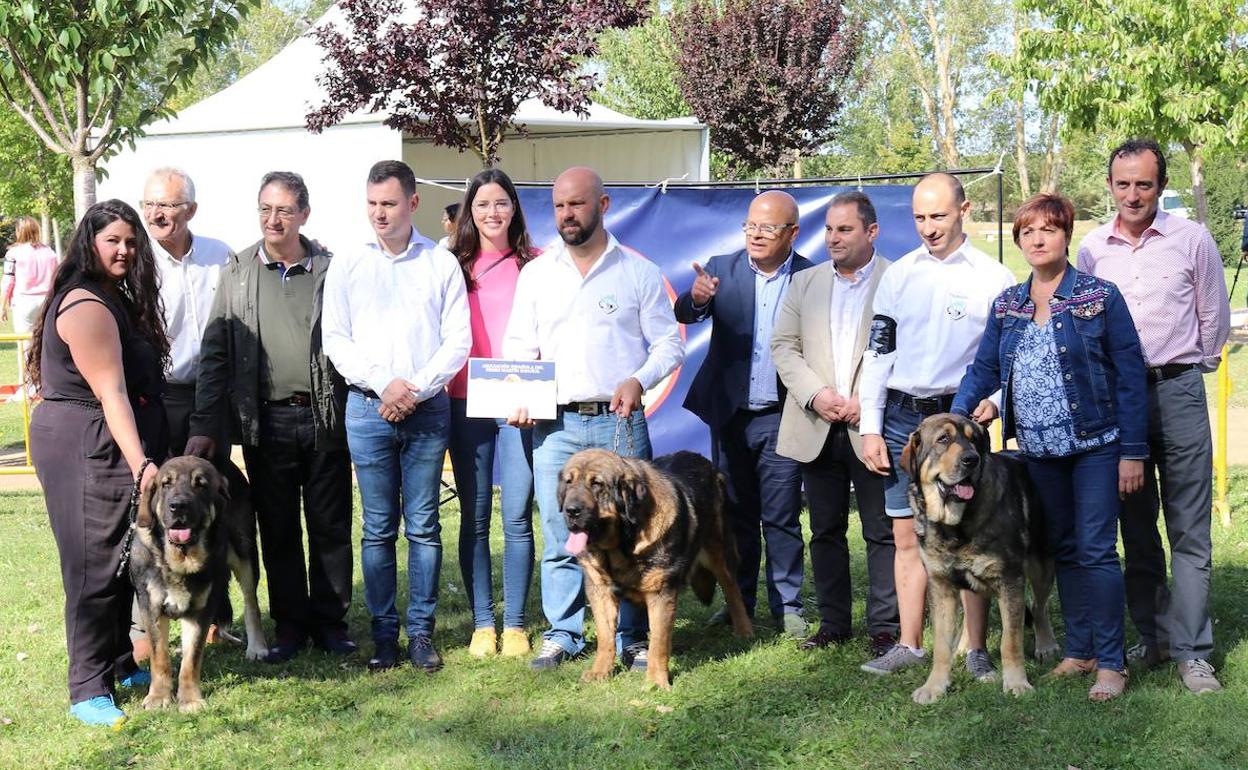 Foto de familia del certamen. 