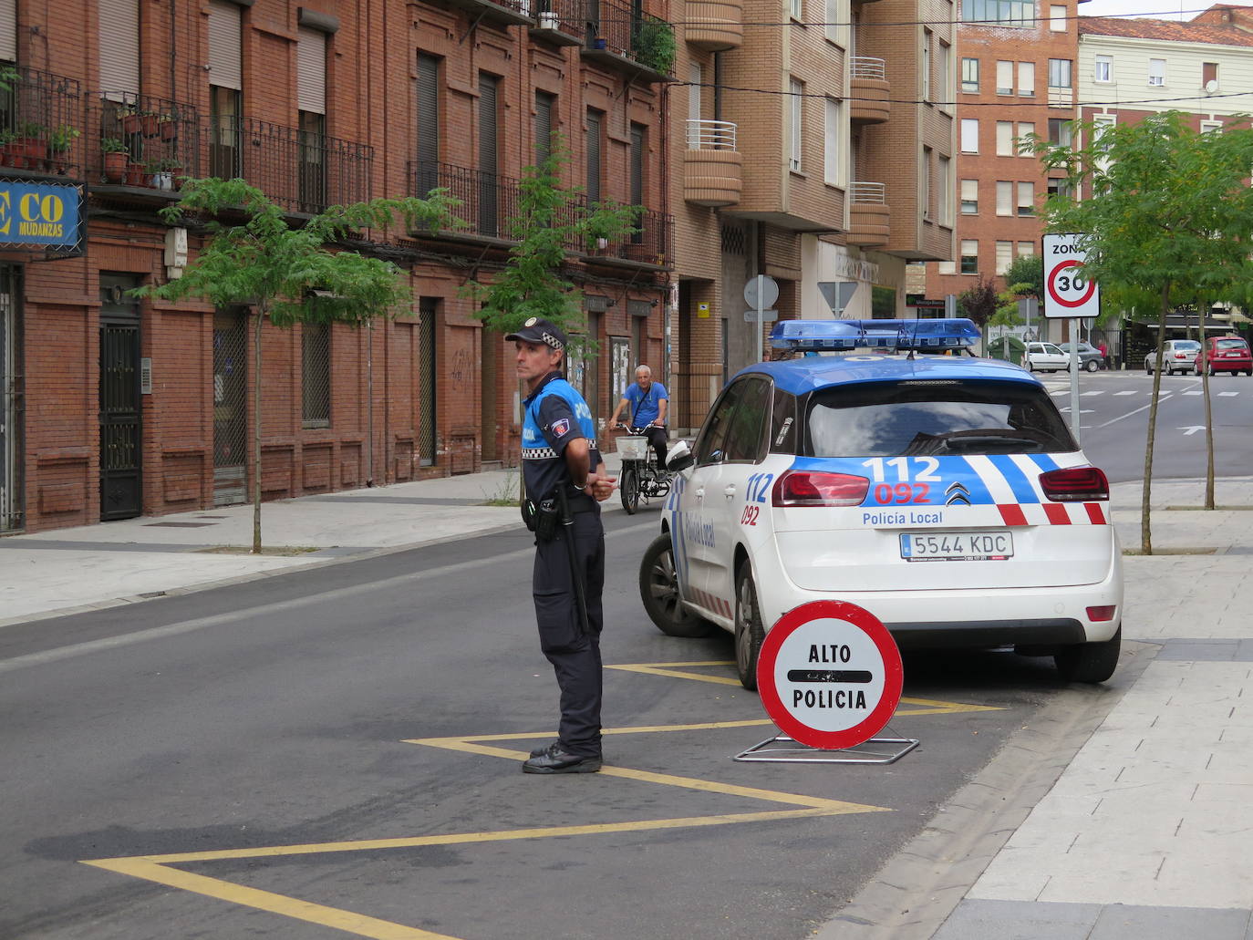 Fotos: La Policía Local de León inica la campaña de control de distracciones al volante