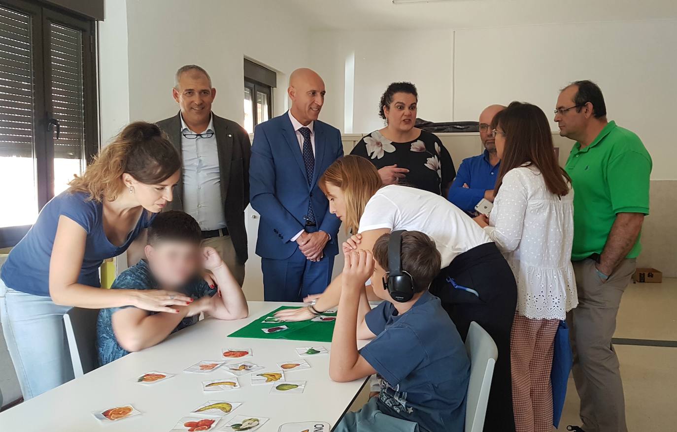 Fotos: Visita de José Antonio Diez a Autismo León