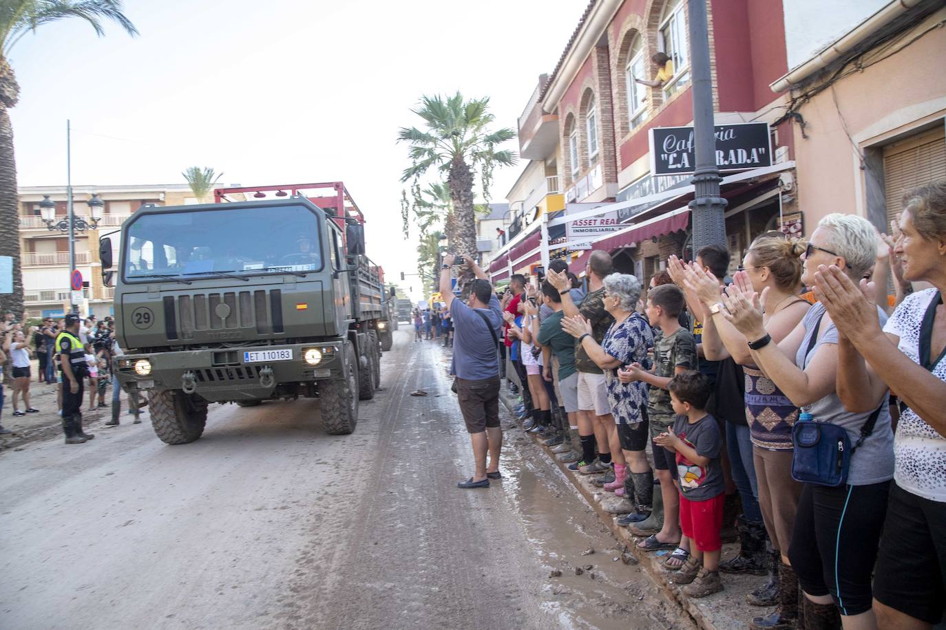 Los 1.400 efectivos y 400 medios materiales que la Unidad Militar de Emergencias (UME) y el resto de las Fuerzas Armadas desplegaron en la Región comienzan el regreso a sus bases tras rebajarse el nivel de emergencia