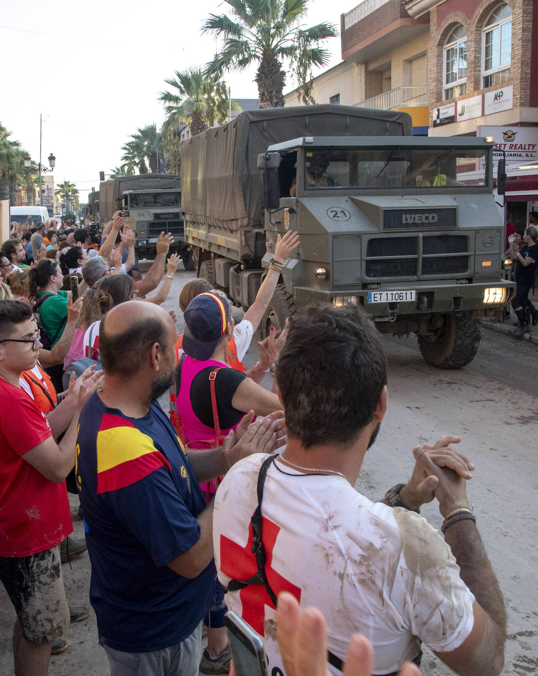 Los 1.400 efectivos y 400 medios materiales que la Unidad Militar de Emergencias (UME) y el resto de las Fuerzas Armadas desplegaron en la Región comienzan el regreso a sus bases tras rebajarse el nivel de emergencia