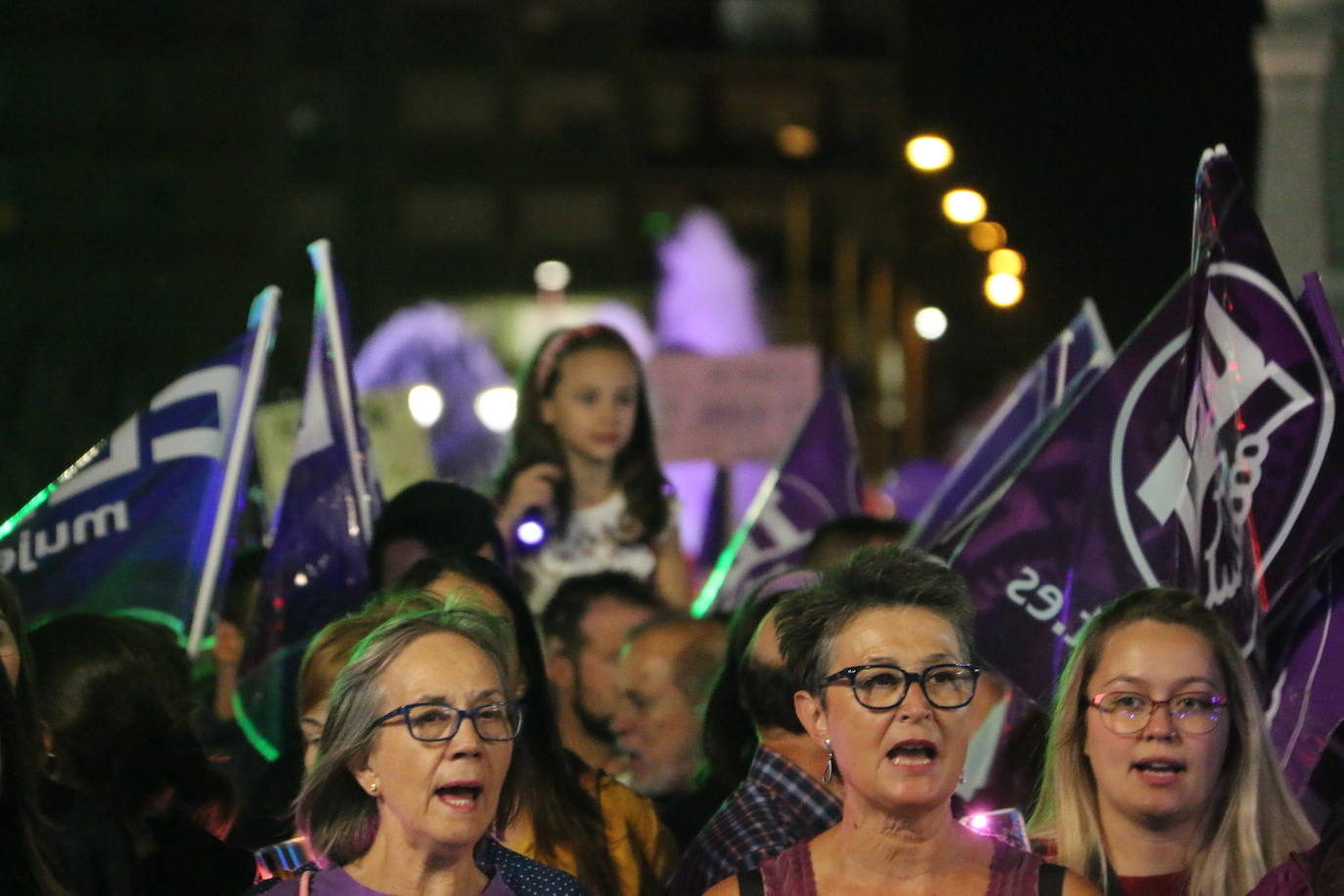 Fotos: León sale a la calle ante la Emergencia Feminista por la violencia machista