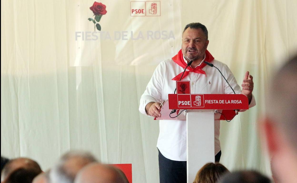 Eduardo Morán, este domingo en la fiesta de la Rosa en Camponaraya. 