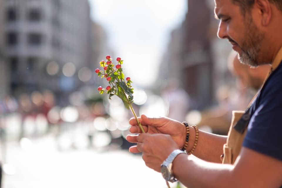 Antonio Jesús Vázquez, mejor artesano florista de España. 