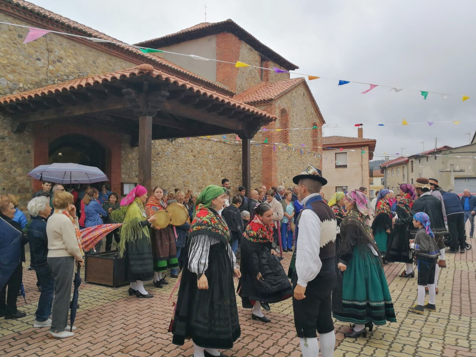 Fotos: Llamas de la Ribera celebra los 100 años la &#039;Tía Engracia&#039;