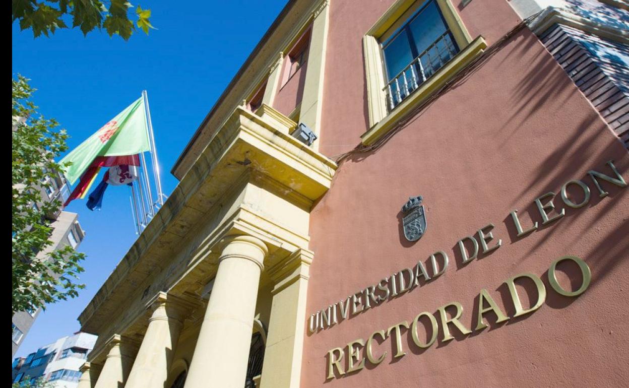 Imagen del rectorado de la Universidad de León.