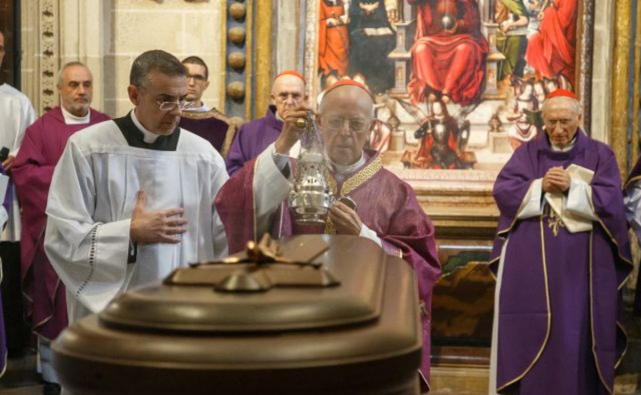 Ricardo Blázquez, durante el funeral del obispo de Zamora, Gregorio Martínez Sacristán, en la Catedral. 