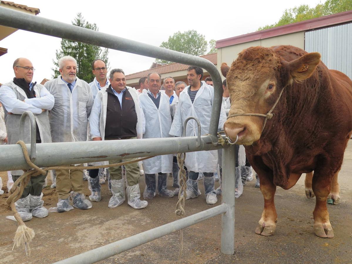 Fotos: El director general de Producción Agropecuaria visita las instalaciones del Censyra