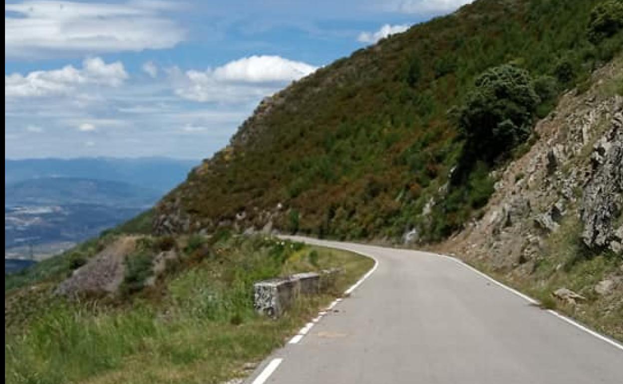 Solicitan a Diputación la instalación de quitamiedos en la carretera del Campo de las Danzas