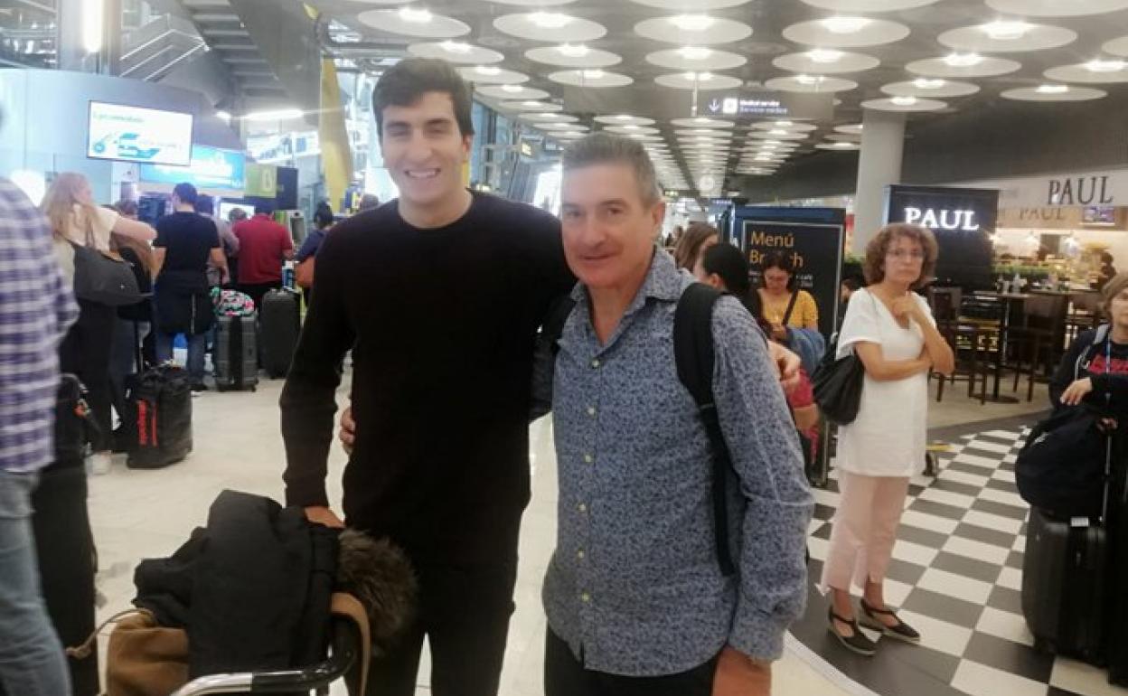 Martínez Camí junto a Manolo Cadenas.