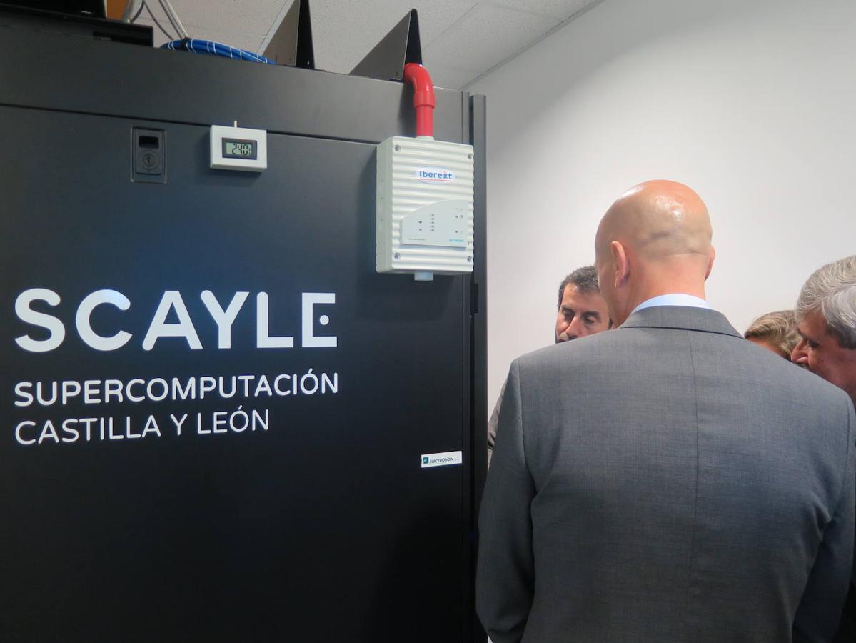Fotos: El alcalde visita el Centro de Supercomputación