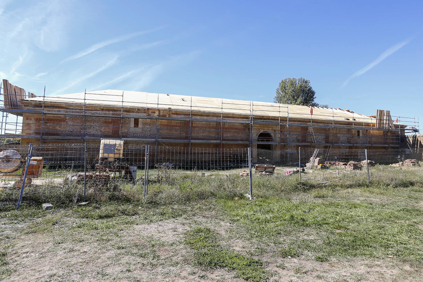 Fotos: El director general de Patrimonio Cultural visita en Monasterio de Santa María de Sandoval