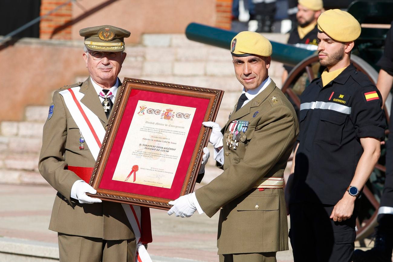 La delegada del Gobierno en Castilla y León, Mercedes Martín, asiste al acto de celebración de la patrona de la Unidad Militar de Emergencias (UME) en Ferral del Bernesga.