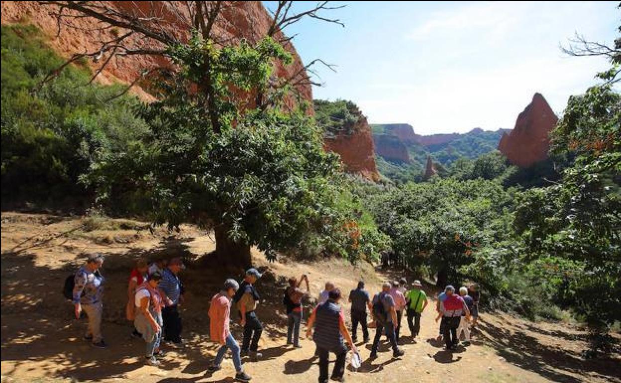 Visitantes en Las Médulas.